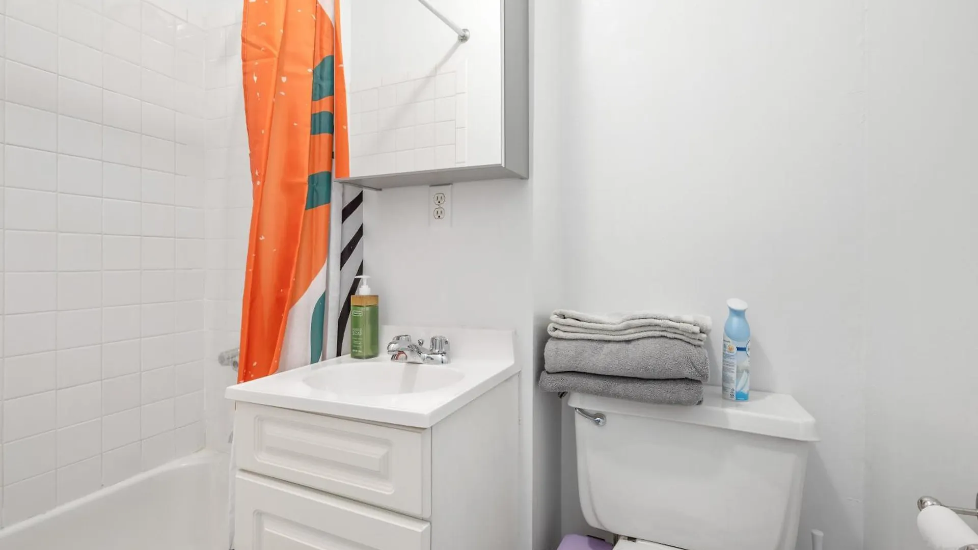 Lovely Apt Near Central Park New York